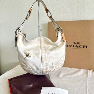 SOLD-Rare Vintage Coach Optic Bumble Bee Signature C Large Hobo Y2K Ivory 5065